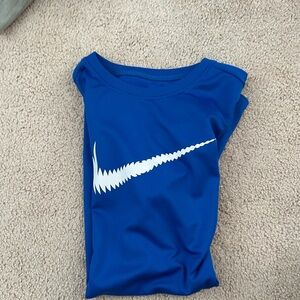 Nike Kids Short Sleeve Tee in Blue with White Logo